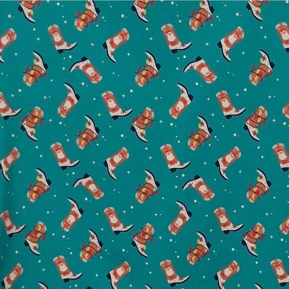 Revel Christmas Boots Scrub Top Womens Large Green New Premium Stretch - Picture 5 of 10